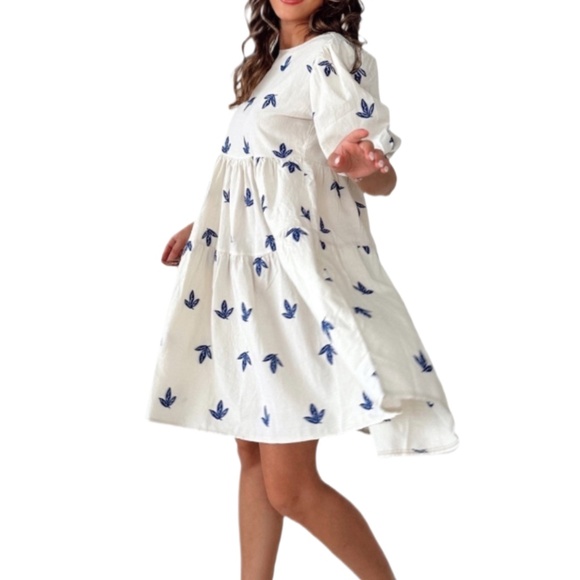 Mini Puff-Sleeve Linen Dress with Blue Embroidery - Picture 3 of 3